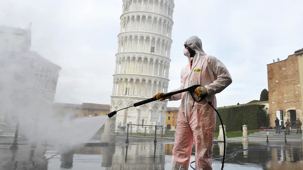 Empty Italian landmark during COVID-19 lockdown in 2020